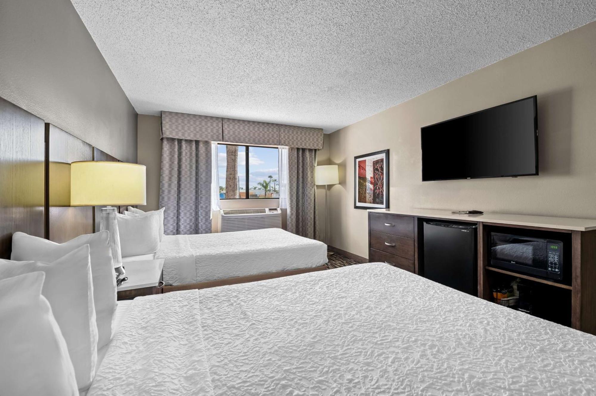 Best Western Los Alamitos Inn & Suites Εξωτερικό φωτογραφία